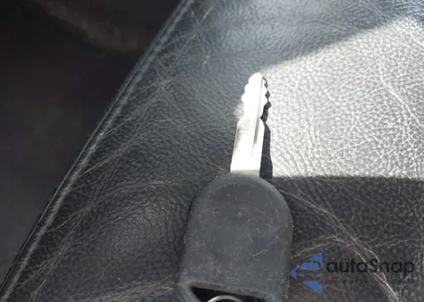 2004 Ford F-150 Lariat/Xlt из США, поврежденный, VIN 1FTPW125X4KD05365